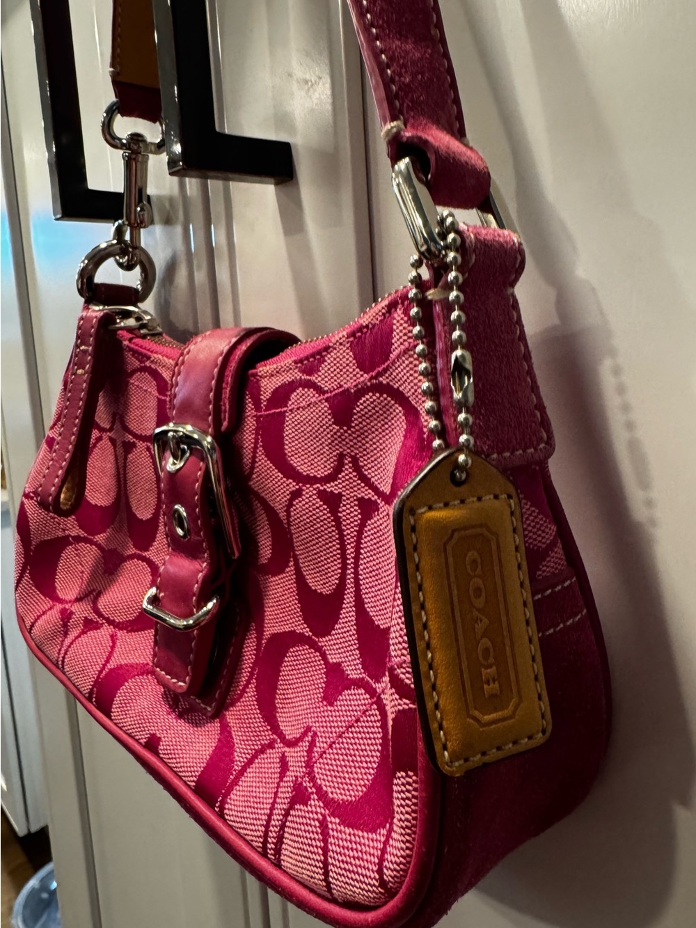 Vintage Y2K Coach Signature Hot Pink Suede Canvas Demi Buckle Shoulder Bag 6362 - Picture 2 of 13